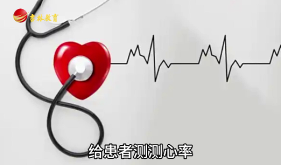 家人突发心梗等 120，这 2 件事绝对不能做